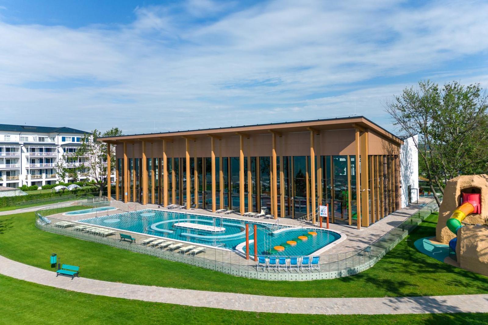 Moevenpick Balaland Resort Lake Balaton Szántód Exterior foto