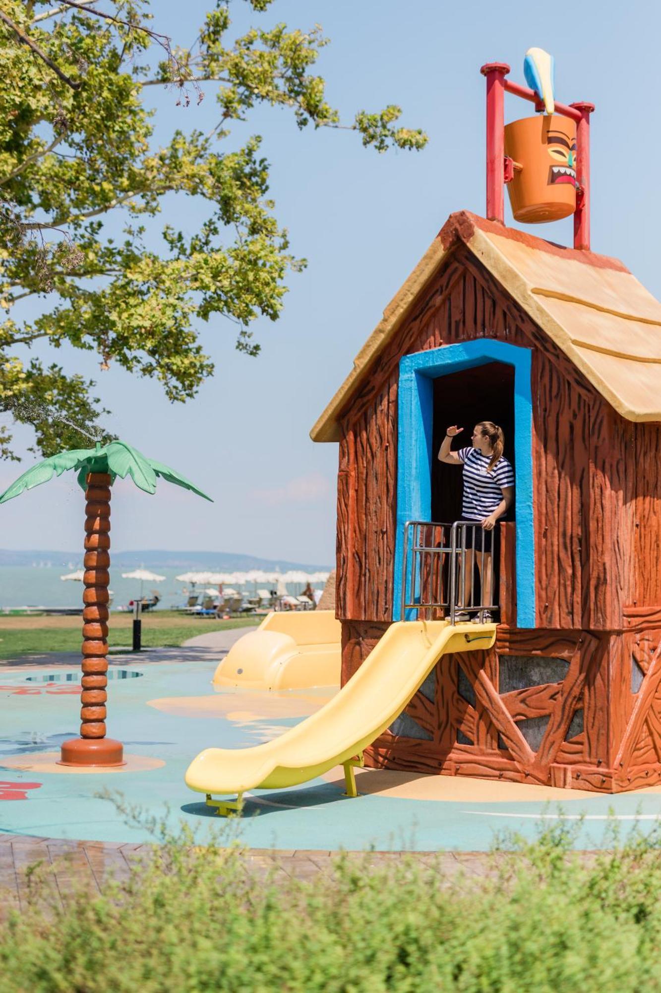 Moevenpick Balaland Resort Lake Balaton Szántód Exterior foto